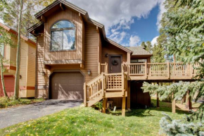 Private Hot Tub and Deck Breckenridge Abode!